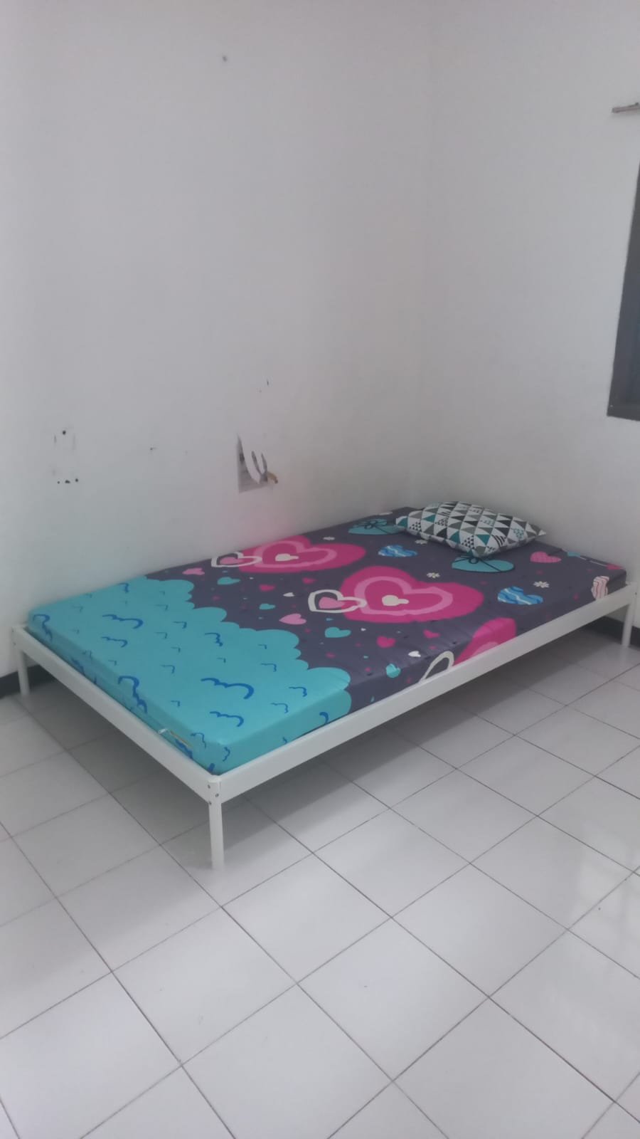 Tempat tidur