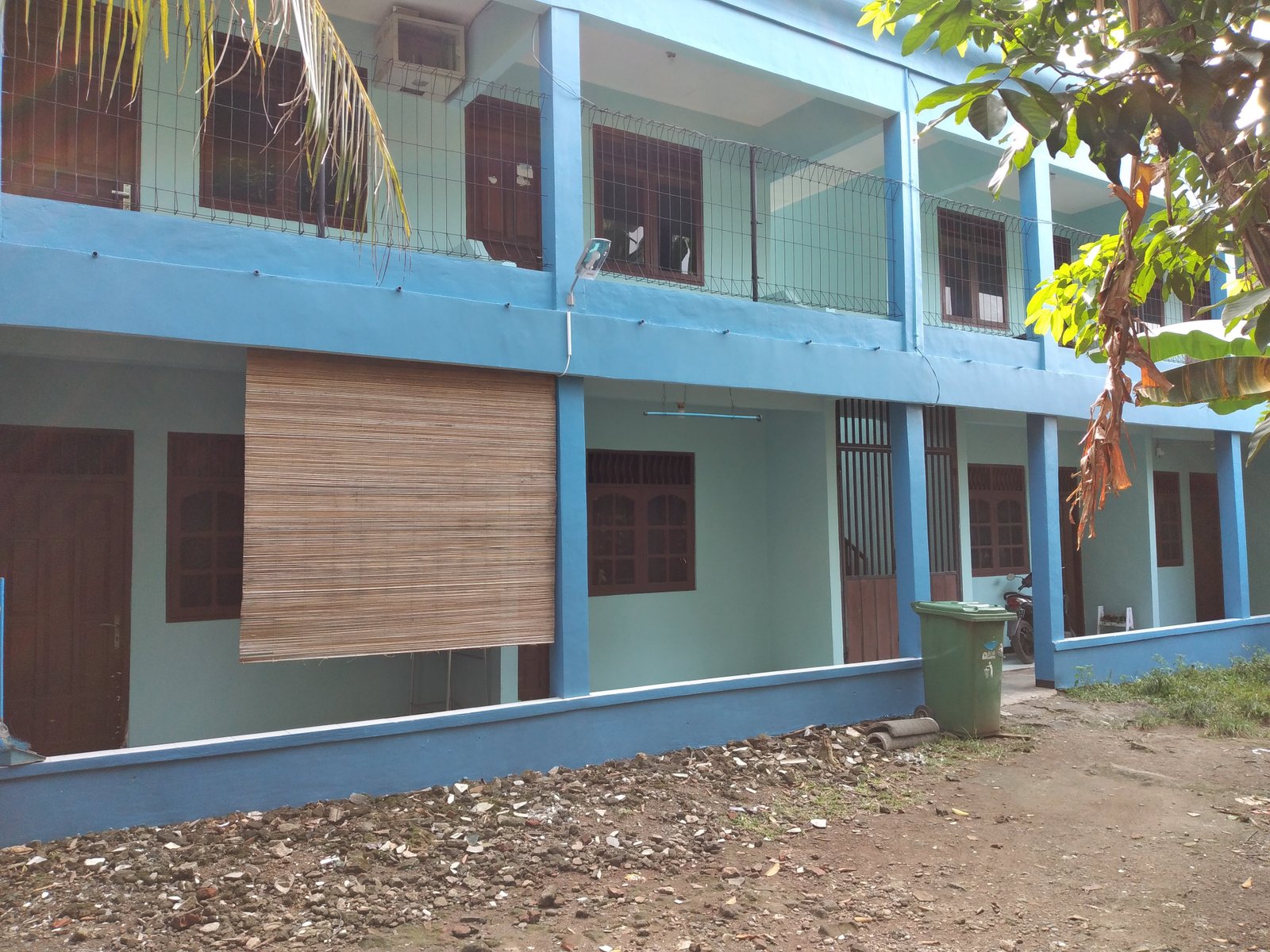 Tampak Muka Gedung Kost